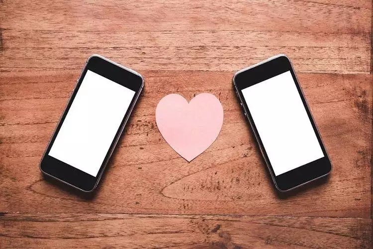 Faire l'amour au téléphone