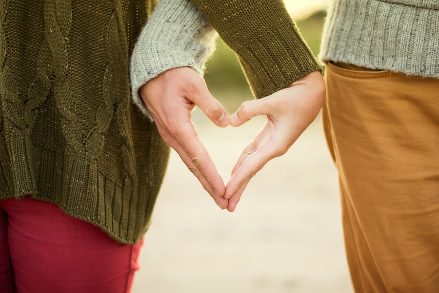 couple-heureux-a-distance